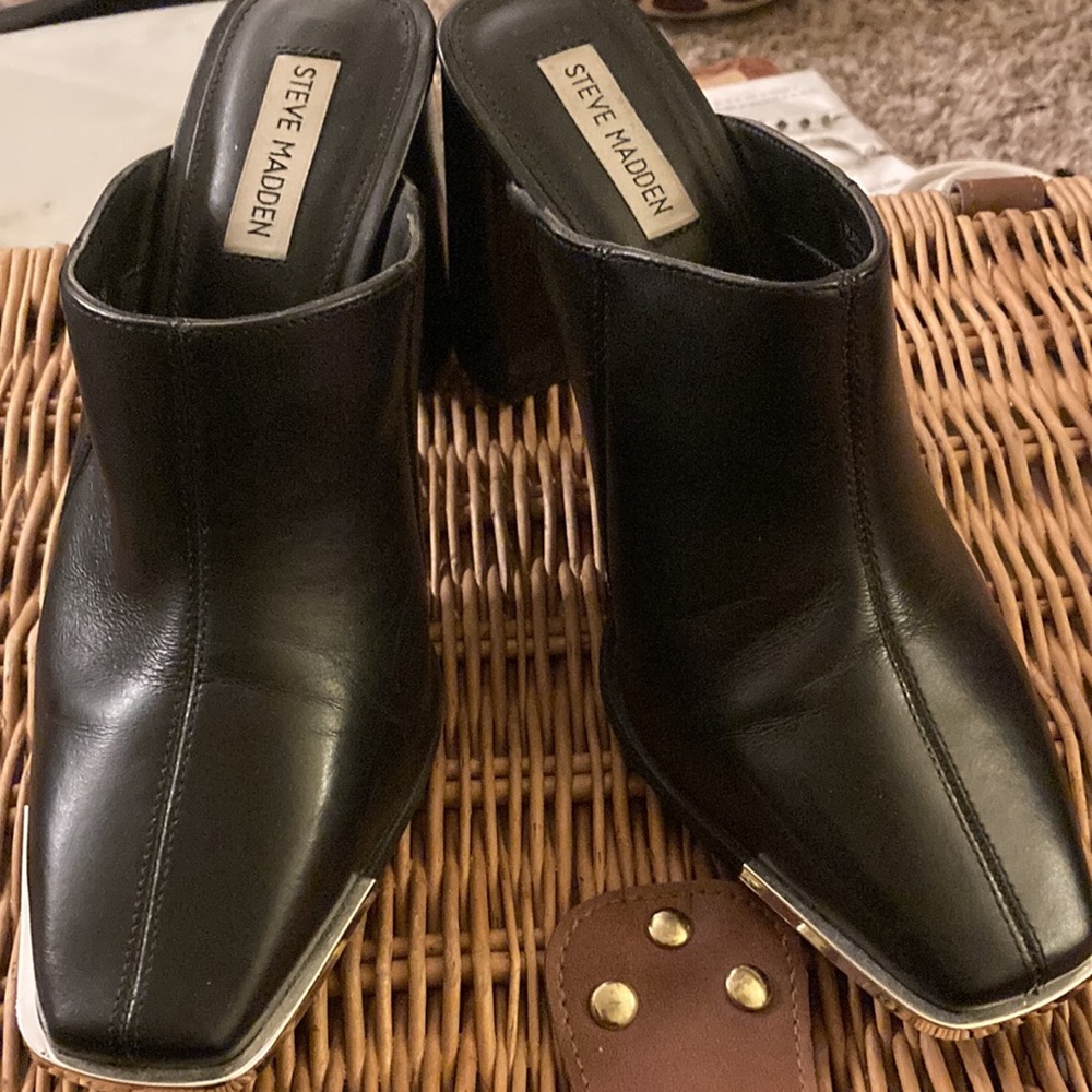 Steve Madden Black Heels